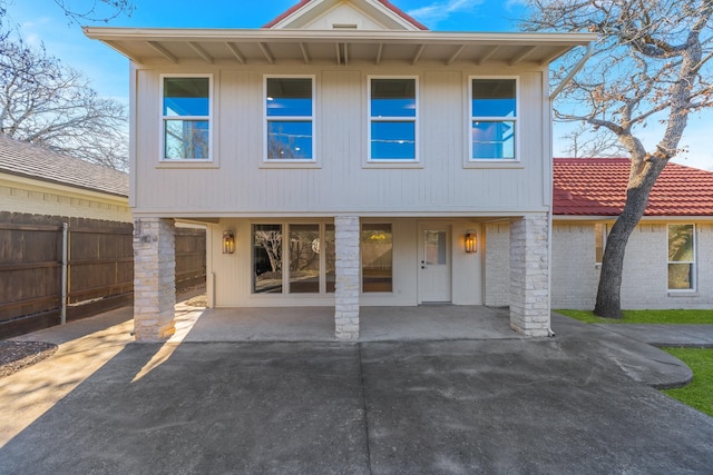 view of front of house with a patio