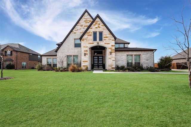 view of front facade with a front yard