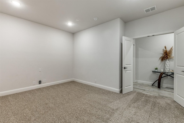 view of carpeted spare room