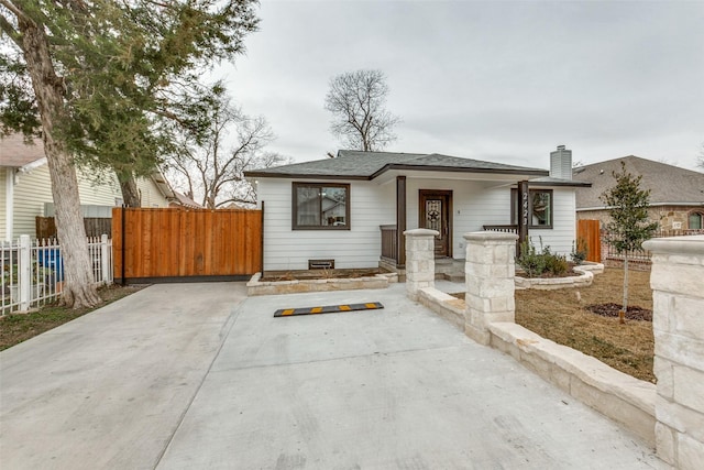 Listing photo 3 for 2423 Maryland Ave, Dallas TX 75216