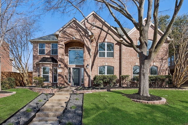 view of front of property with a front yard