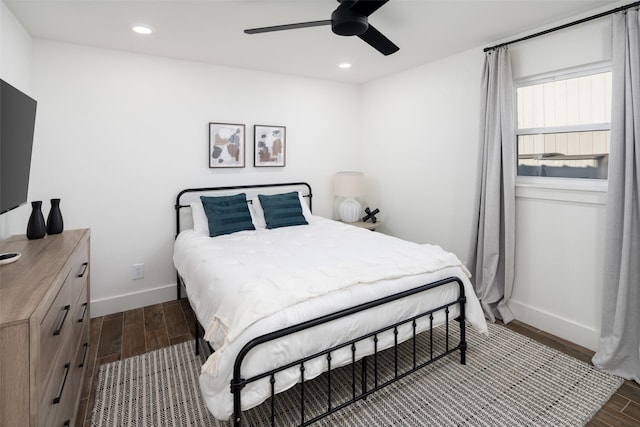 bedroom with ceiling fan