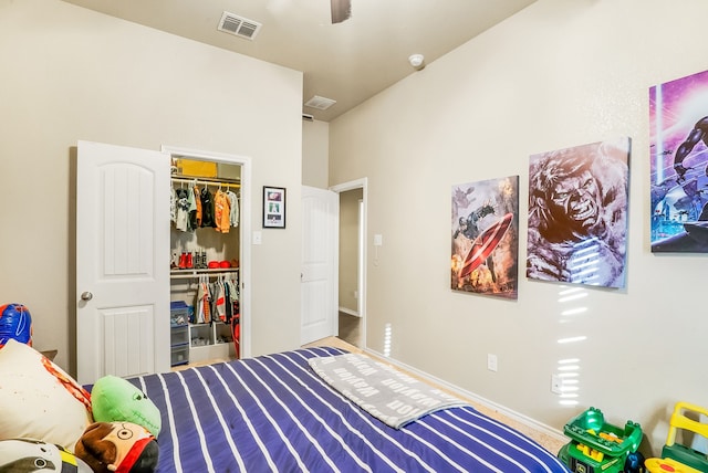 bedroom featuring a closet and ceiling fan