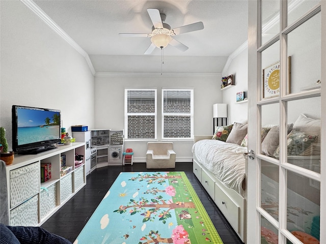 bedroom featuring lofted ceiling, crown molding, dark hardwood / wood-style floors, and ceiling fan