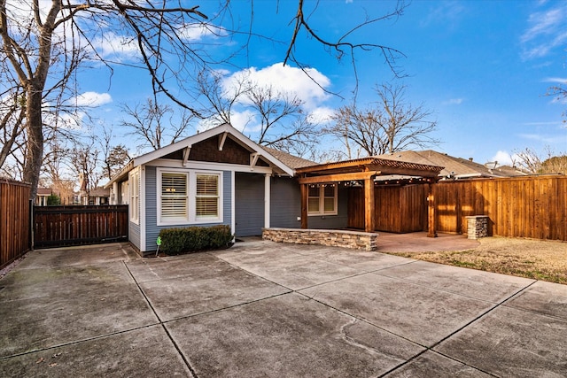 view of front of home featuring a patio