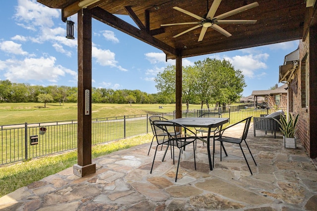 528 Highland Ridge Dr, Wylie, TX 75098 - view of patio featuring a ceiling fan, outdoor dining space, and a fenced backyard