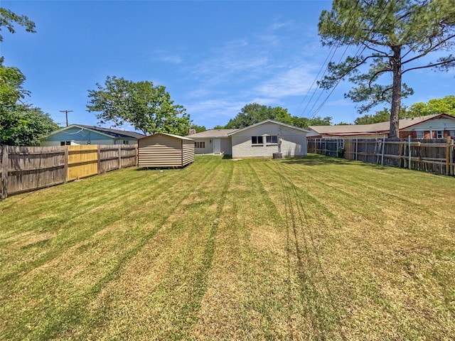 712 Brookfield Dr, Hurst, TX 76053 - view of yard with a shed and an outdoor structure