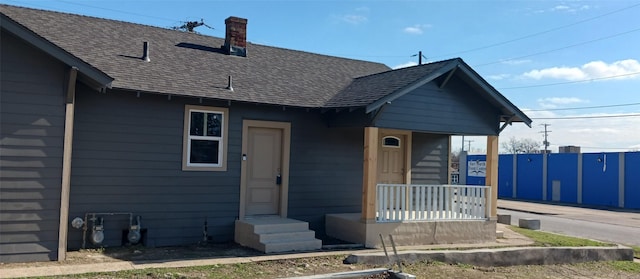 view of front of property with a porch