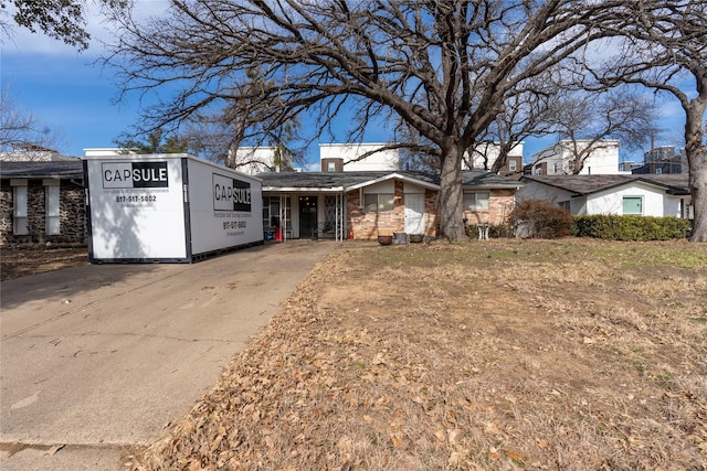 view of front of house