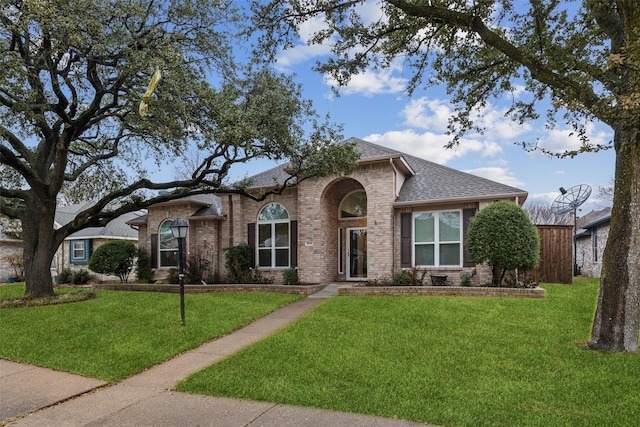 view of front of house with a front yard