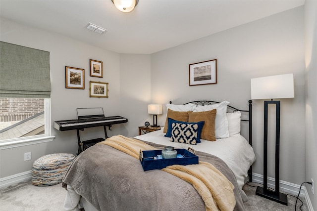 bedroom featuring carpet floors