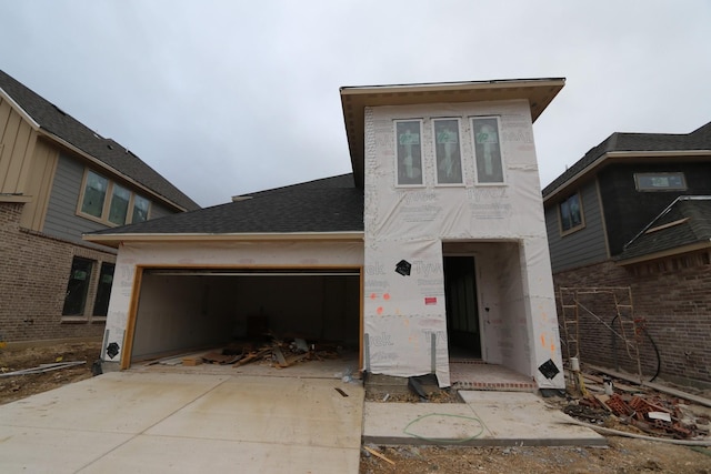 view of front facade featuring a garage