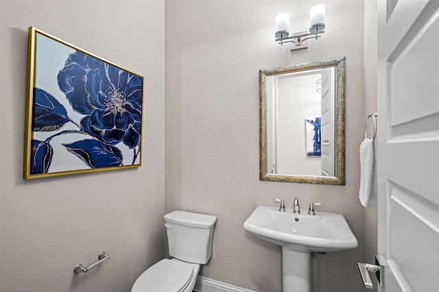 7400 E Fork Ln, Mckinney, TX 75071 - half bath with toilet