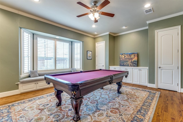 playroom with ornamental molding, billiards, ceiling fan, and light hardwood / wood-style flooring