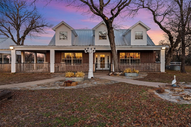 view of front of property with covered porch