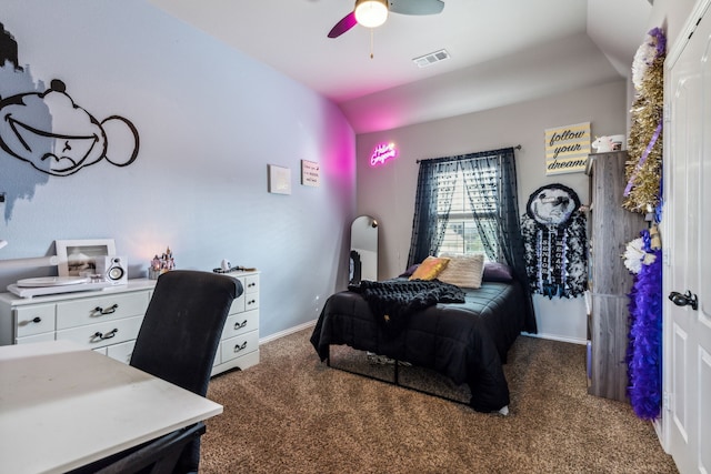 carpeted bedroom featuring ceiling fan