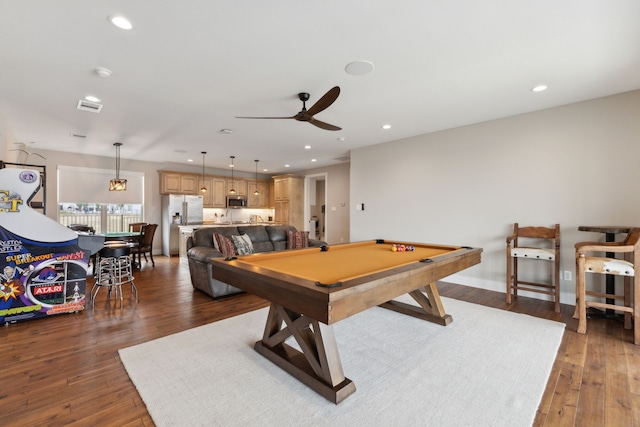 rec room featuring hardwood / wood-style flooring, billiards, visible vents, and recessed lighting