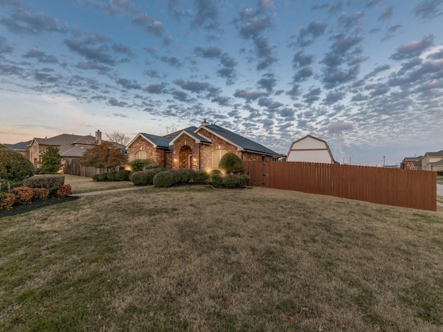 exterior space featuring a lawn