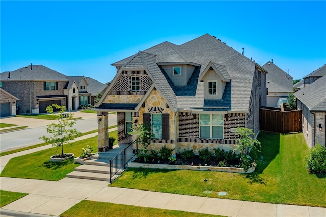 view of front of property with a front lawn