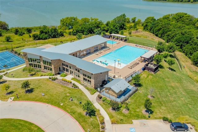 bird's eye view featuring a water view