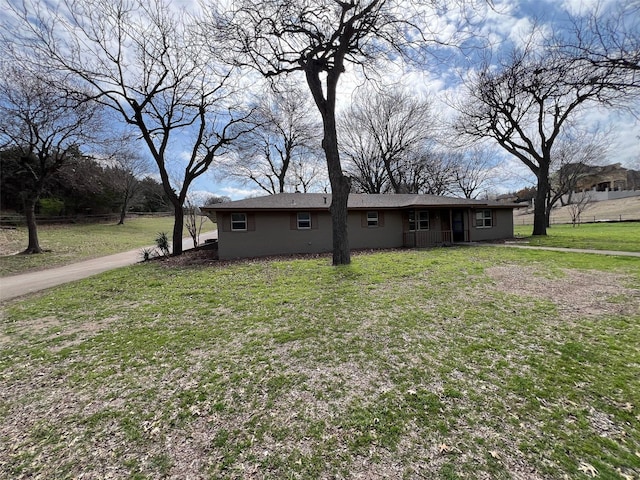 exterior space featuring a lawn