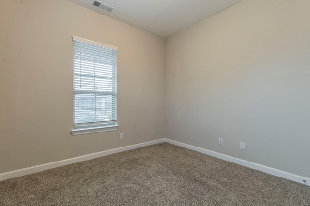 view of carpeted spare room