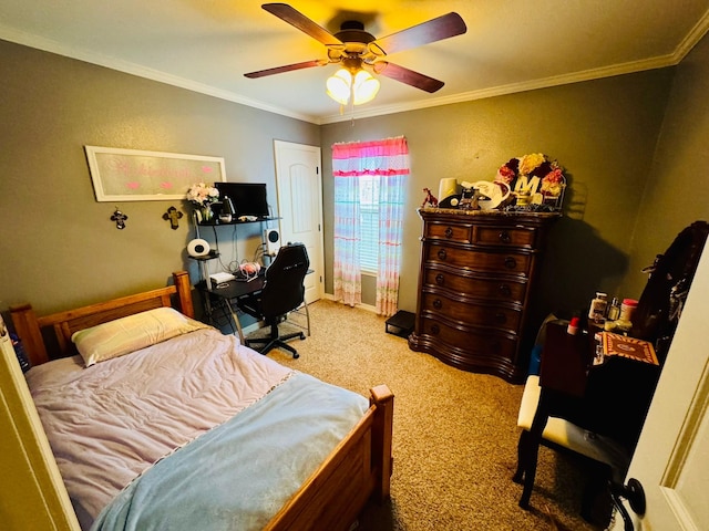 bedroom with light carpet, crown molding, and ceiling fan