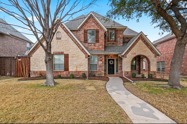 view of front of house with a front lawn