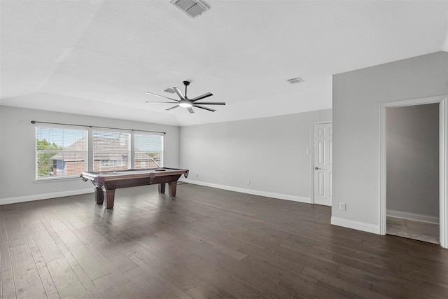 playroom featuring dark hardwood / wood-style flooring, pool table, and ceiling fan