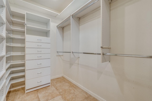 view of spacious closet