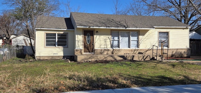 view of front of house featuring a front yard