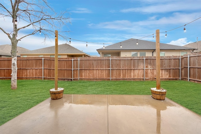 view of yard with a patio area