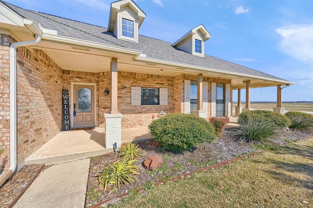 entrance to property with covered porch