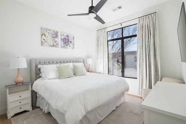 bedroom with ceiling fan