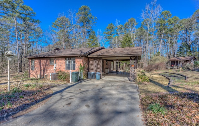 view of front of house with a carport