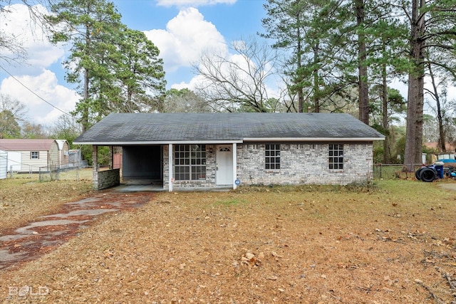 view of front of property