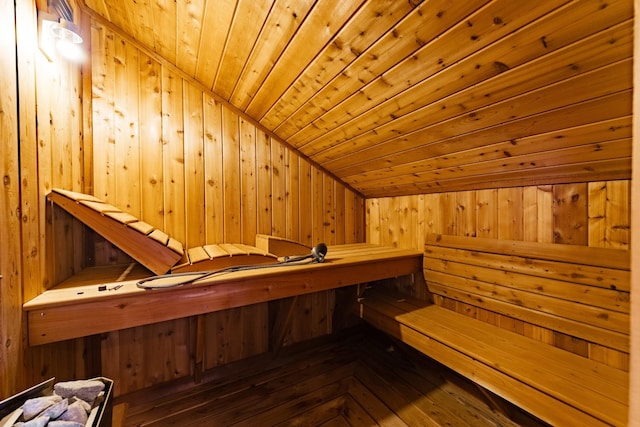 view of sauna / steam room