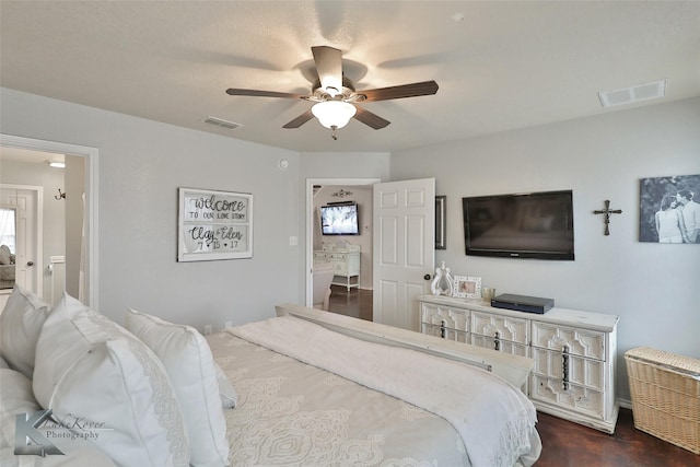 bedroom with ceiling fan