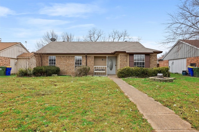 view of front facade with a front yard