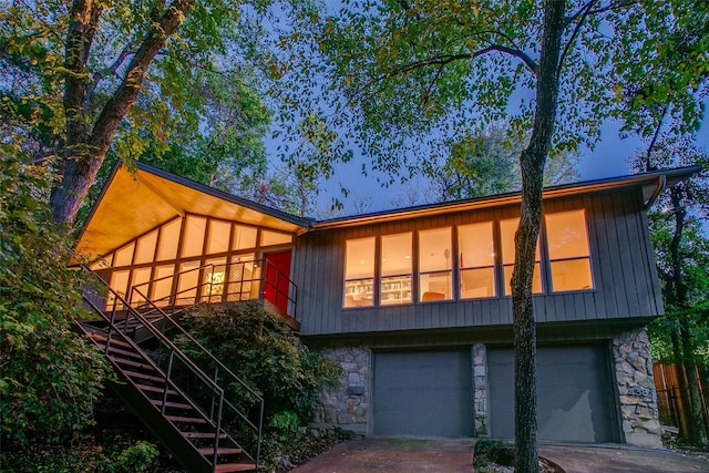 view of front of house with a garage