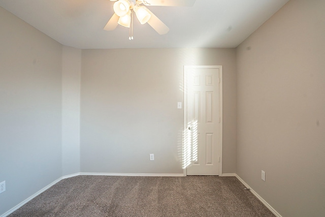 unfurnished room featuring carpet flooring and ceiling fan