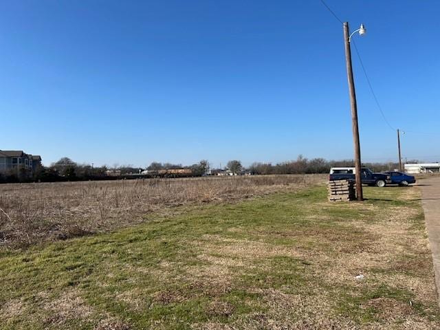 Listing photo 3 for 200 Clements Ct, Pottsboro TX 75076