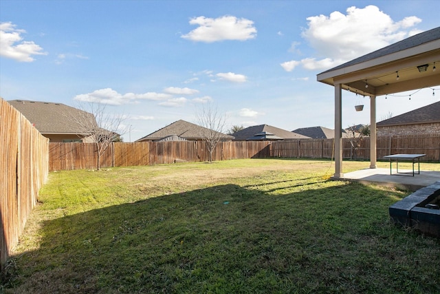 view of yard with a patio area