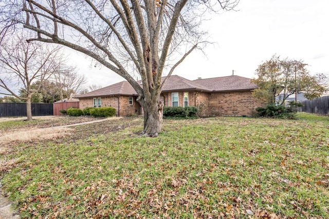 view of front of home with a front yard