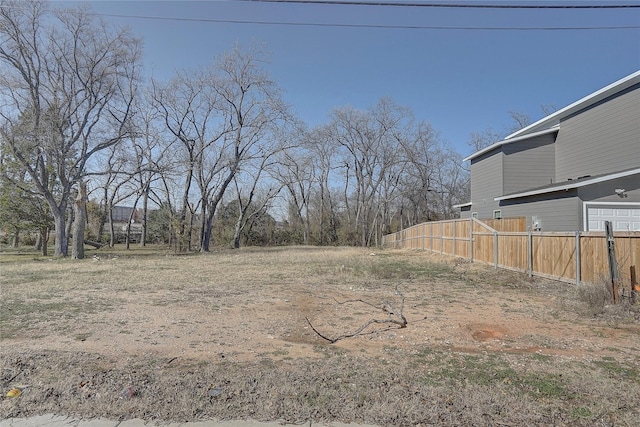 Listing photo 2 for 4511 Yancy St, Dallas TX 75216