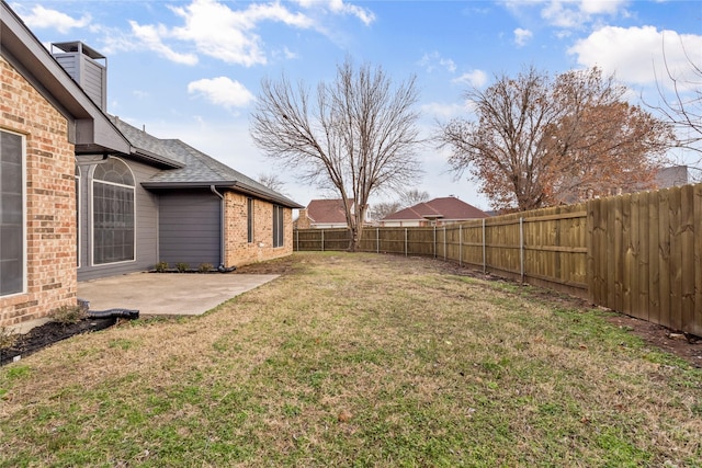 view of yard with a patio