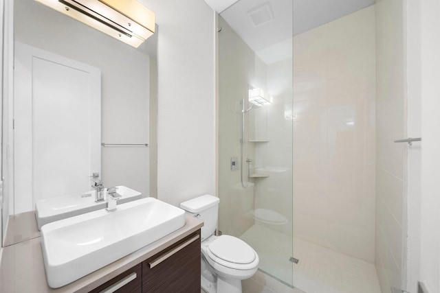 5399 Randwick Trl, Frisco, TX 75036 - full bathroom featuring tiled shower, toilet, and vanity
