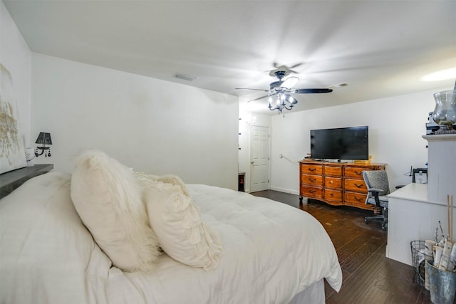 bedroom featuring dark wood-type flooring and ceiling fan