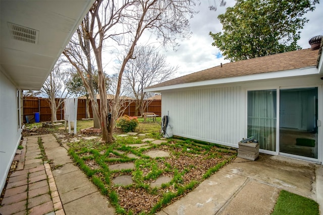 view of yard with a patio