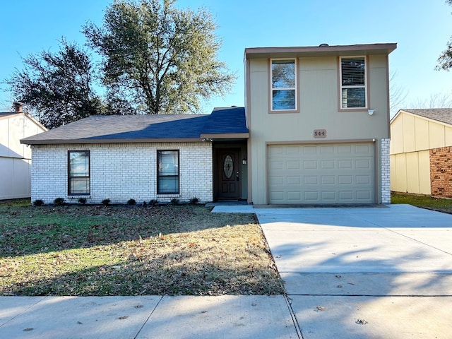 view of front facade featuring a garage